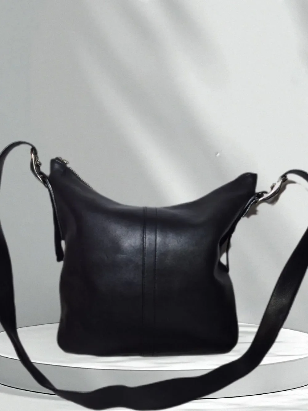 Vintage Coach Legacy slim hobo shoulder bag in black leather